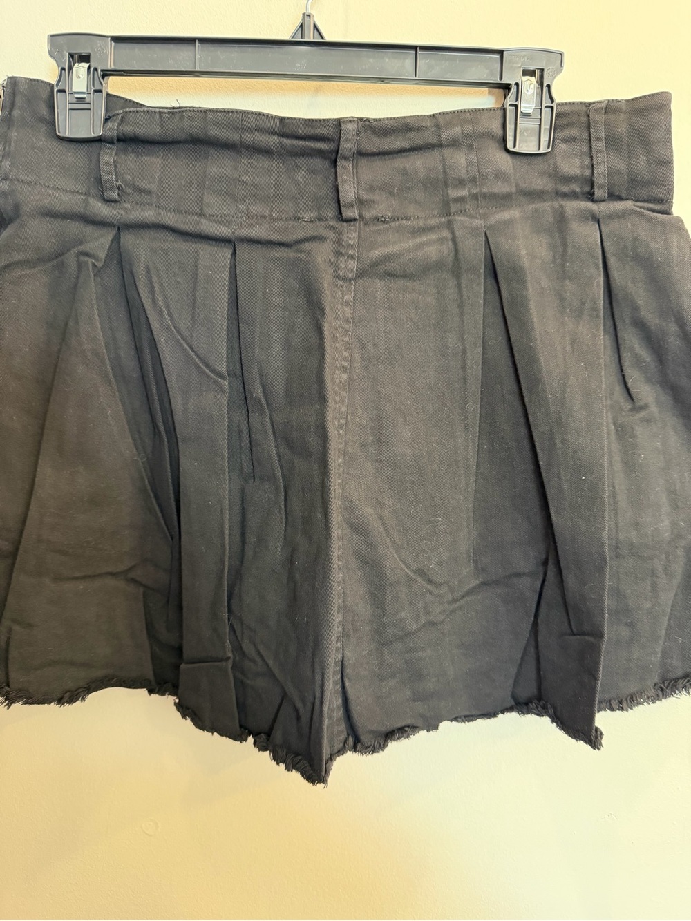 Women's Black Pleated Mini Skort - Classic A-Line - Picture 5 of 8